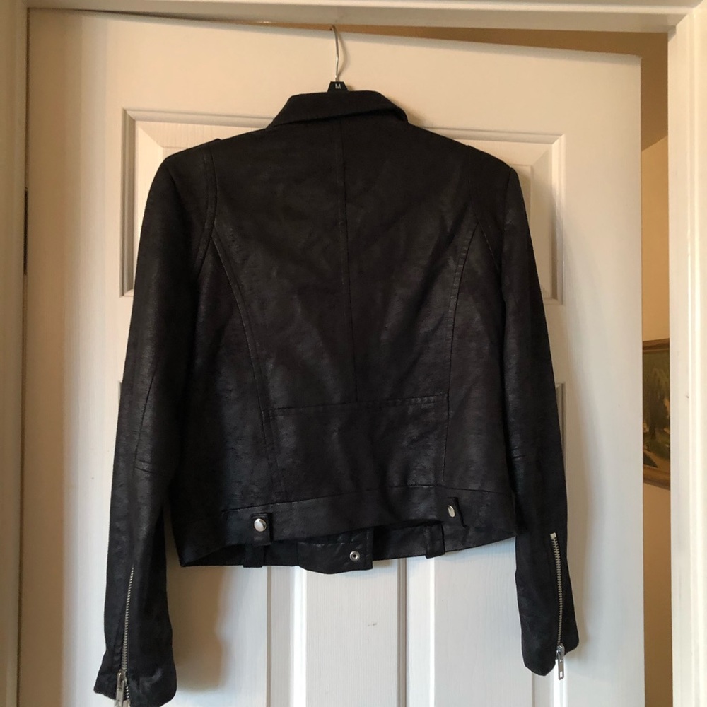 Black Jacket - Picture 7 of 8